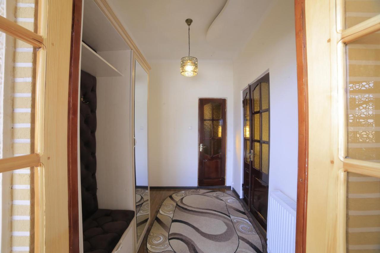Hanifa Bukhara Esterno foto