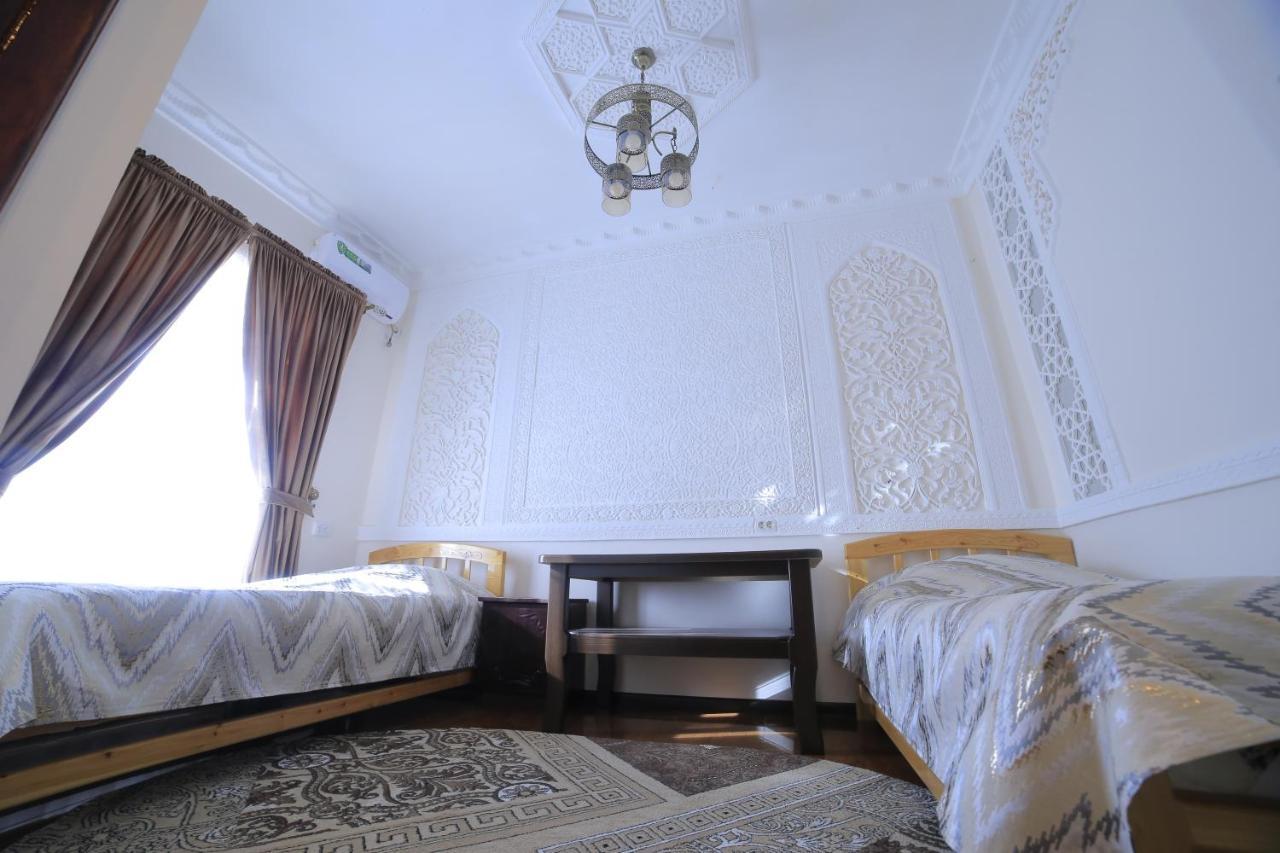 Hanifa Bukhara Esterno foto